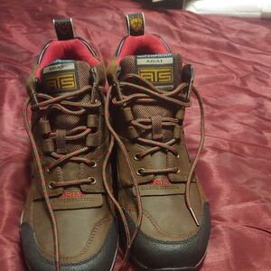 Ariat Men's Brown Waterproof Shoes Used Like New Very Good. Condition